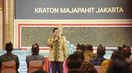 Menteri Pertahanan Prabowo Subianto menghadiri acara peresmian replika Kraton Majapahit Jakarta yang berlokasi di kawasan Cipayung. (Dok. Tim Media Prabowo)

